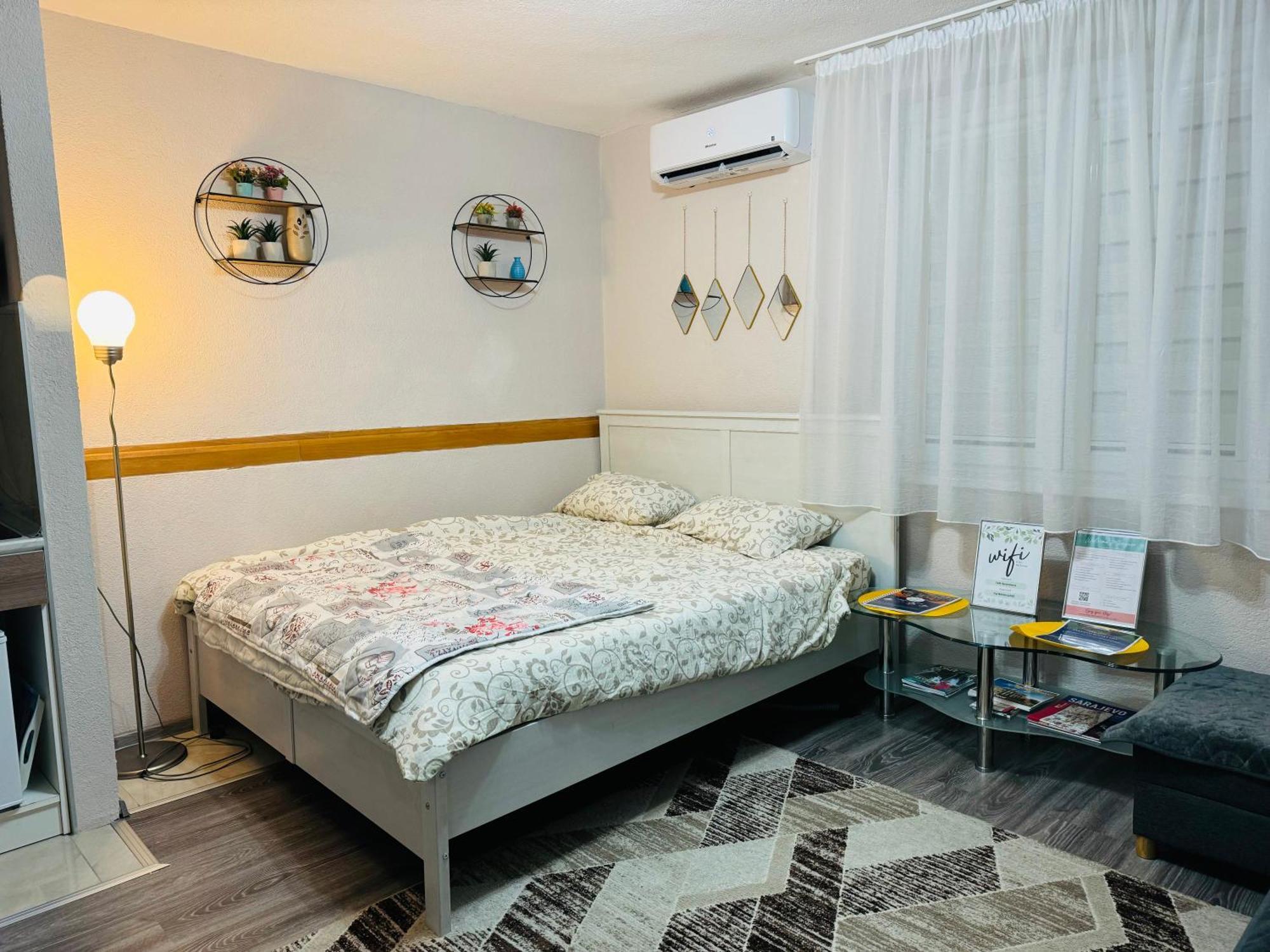 T&N Studio-Center-Free Parking,Ac,Train-Bus Station Сараєво Екстер'єр фото